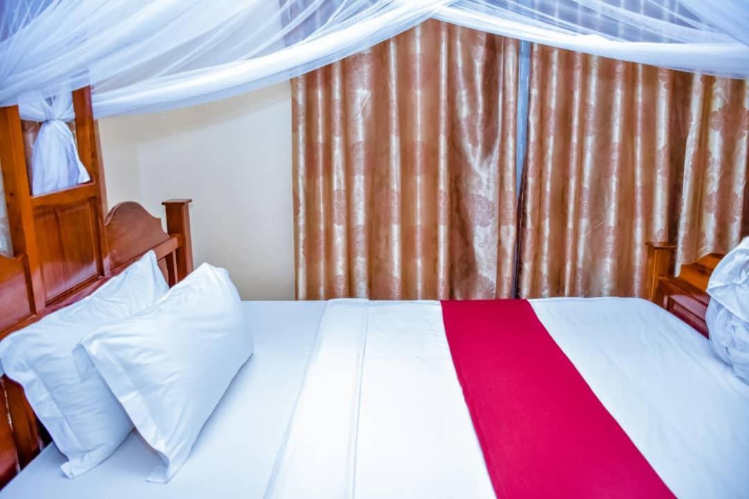 Red Sun Lodge Kokoni Ngambo Kültér fotó